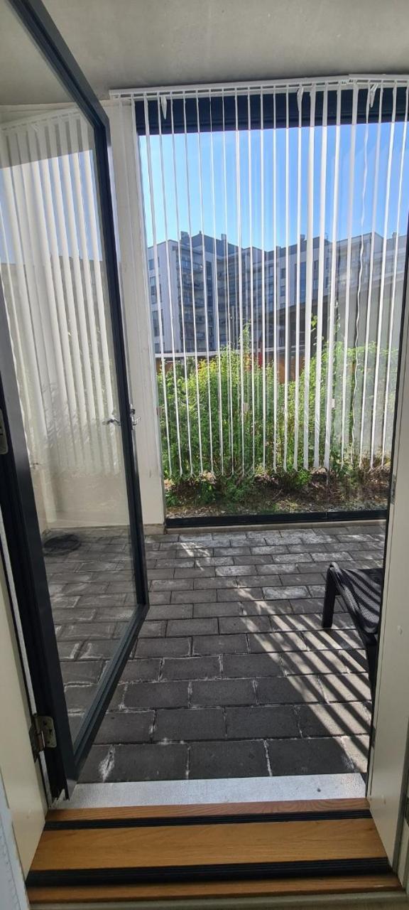 Apartment C&C Studio - Comfy Nest Near Airport & City Access