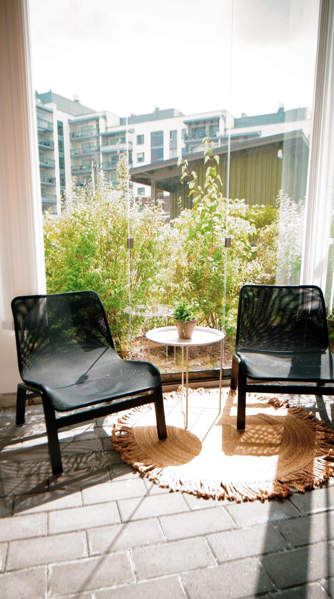 C&C Studio - Comfy Nest Near Airport & City Access *